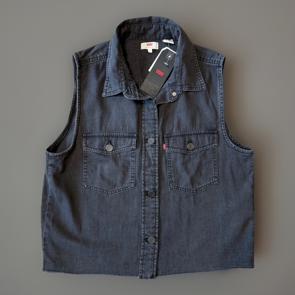 NWT Levi's Sleveless Denim Vest Black‎ Frayed Hem Button Front Women's Size M
